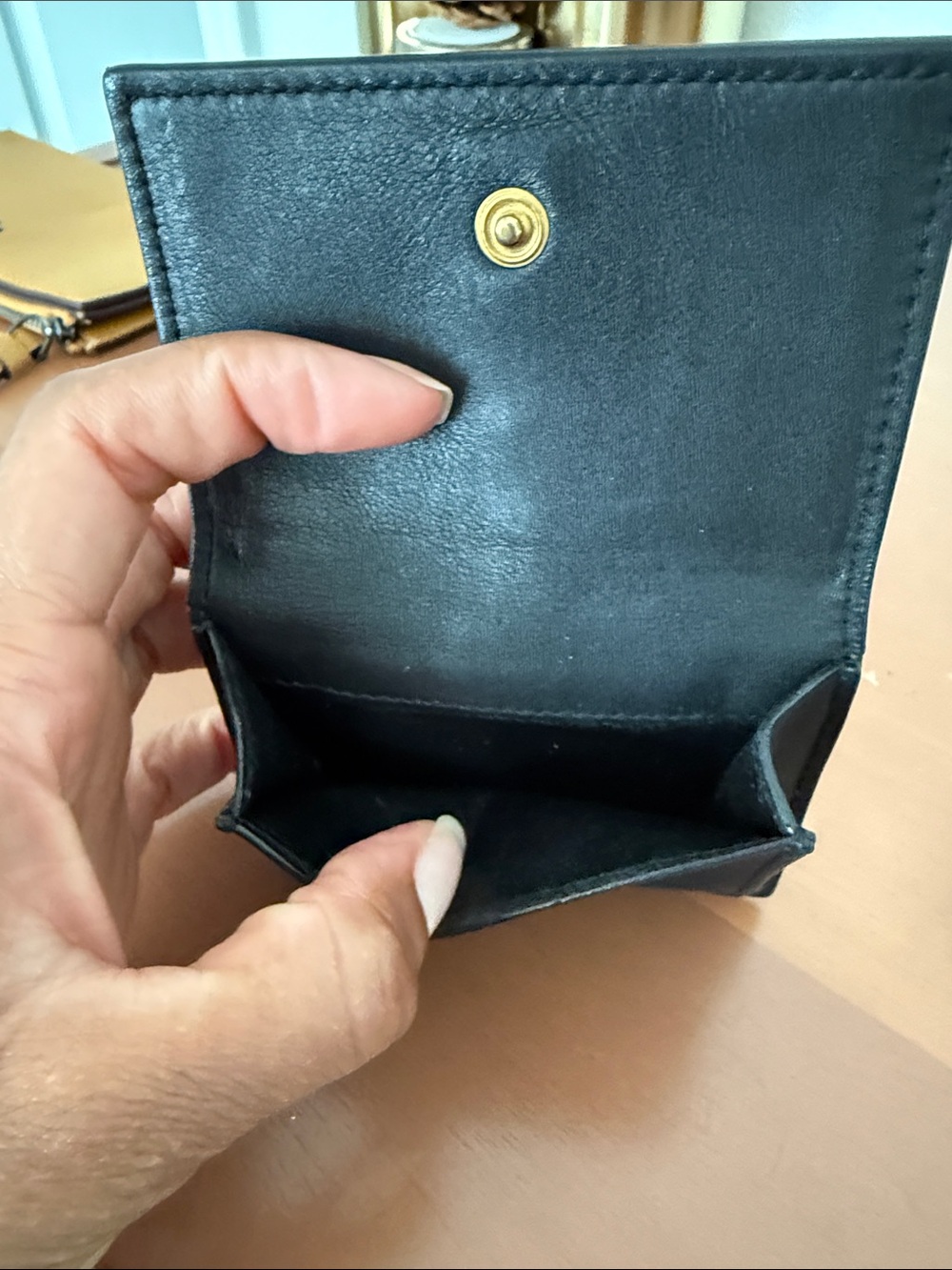 Saint Laurent Black Leather Card and Cash Holder with Gold YSL Emblem - Picture 3 of 11